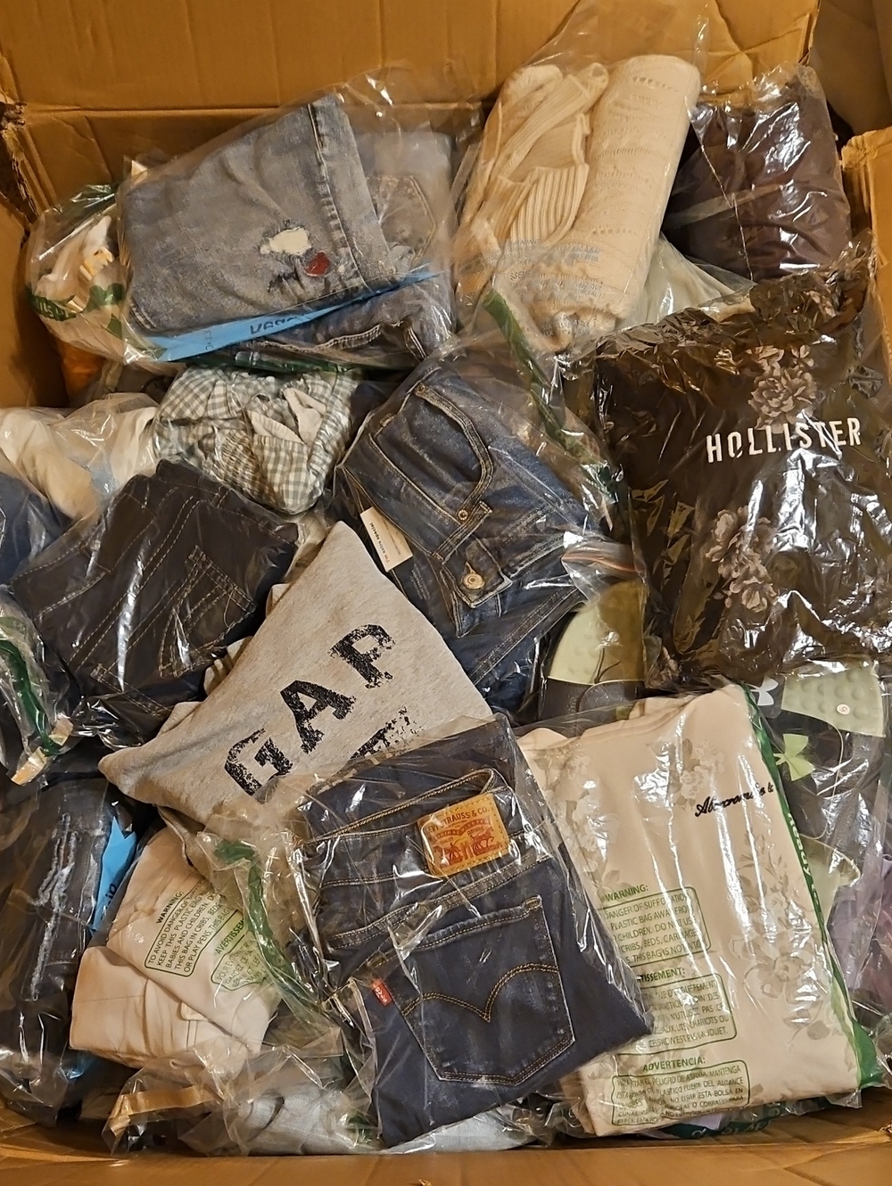 Huge Savings!!! Lots Of Name Brands!!!